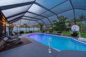 Cortez Chic! Private Heated Pool home, Cinema Room!